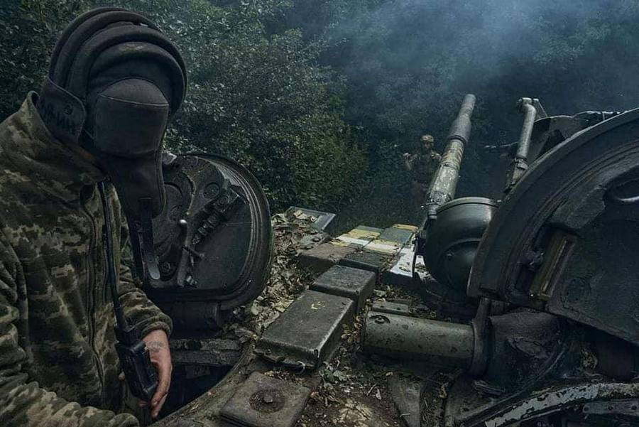 Військові 8c8fb Військові 8c8fb