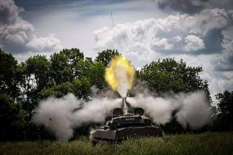 Постріл із САУ 68379 Постріл із САУ 68379
