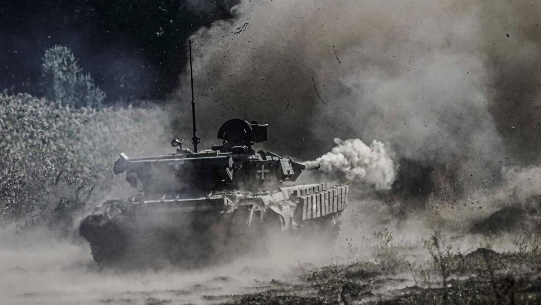 Українські танкісти ведуть вогонь по окупаційним військам рф
