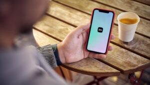 Українці можуть повернути кошти