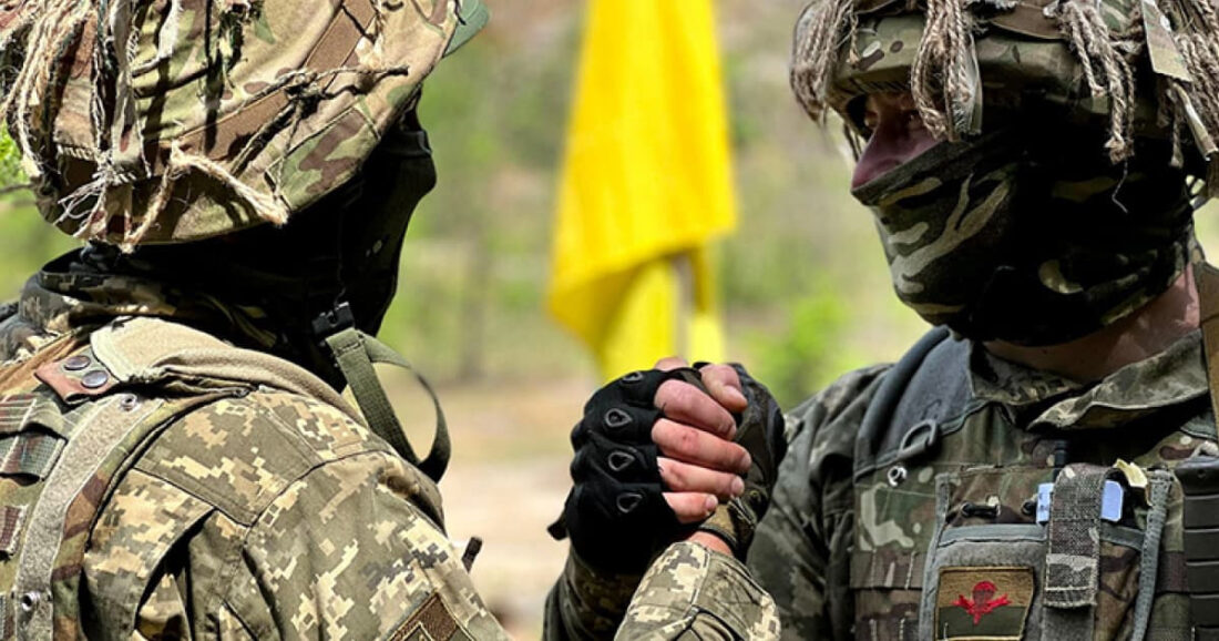 Українська армія на засадах братерства